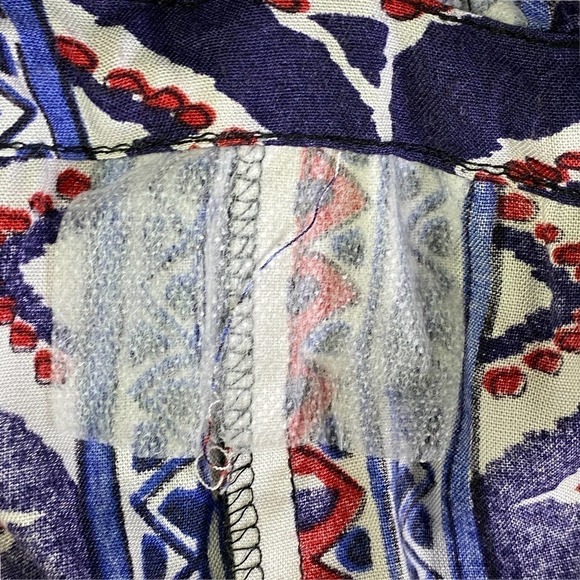 BOHO Aztec Print Keyhole Tassel Toe Poncho Blouse - Picture 7 of 8